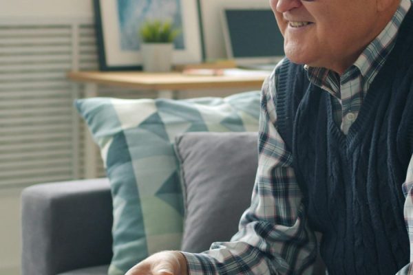 This article explains which games deliver real cognitive benefits and how to choose them for meaningful brain training. It reviews evidence-backed options—Dual...