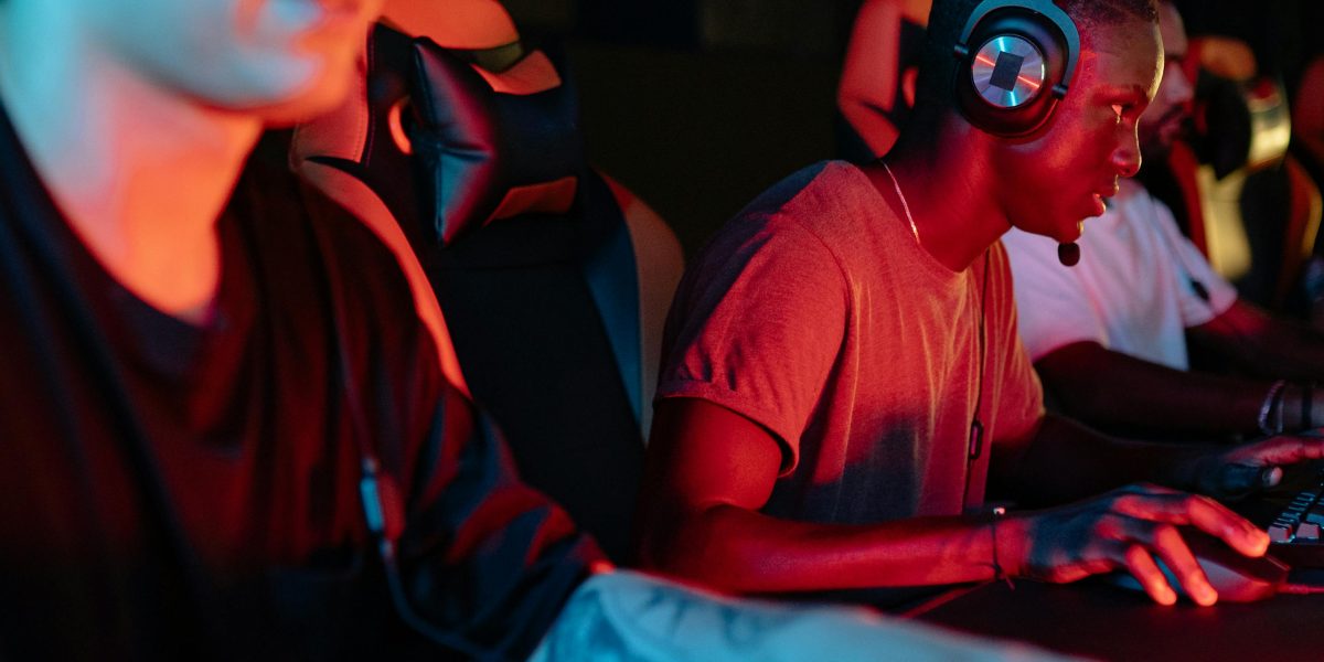 This article explains how free online trivia and social deduction games can act as effective brain workouts, covering the science, game design features, and pra...