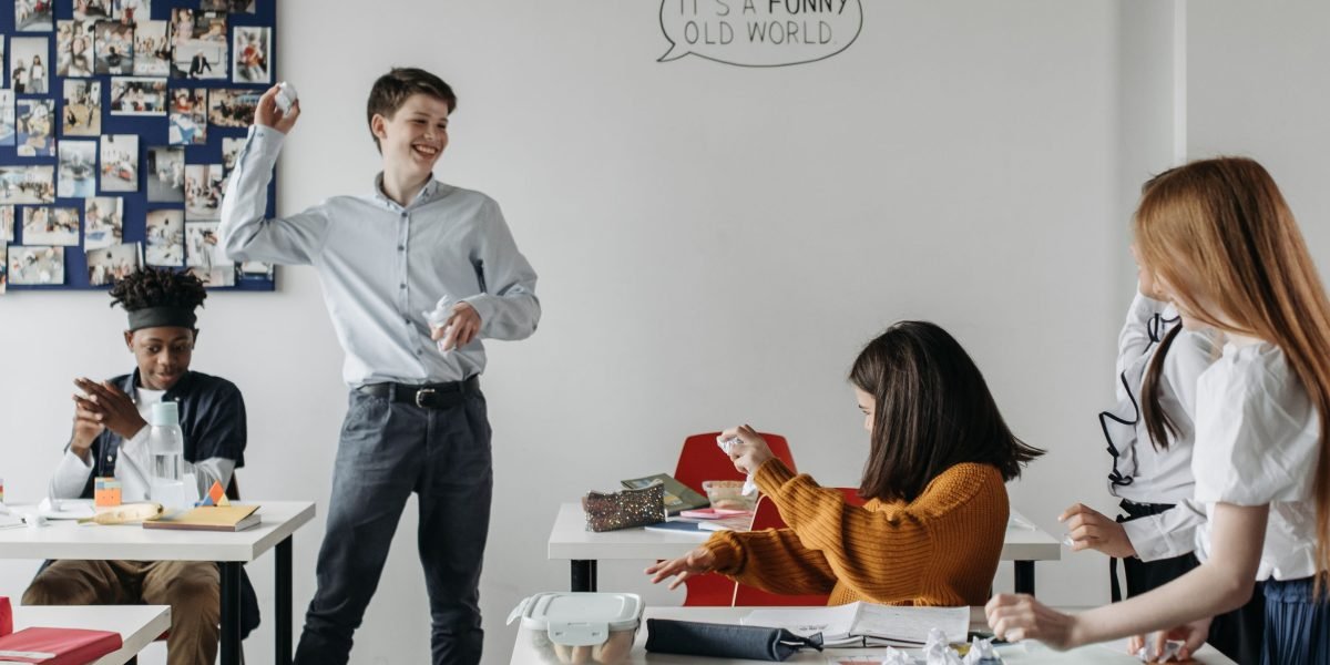 This article explains why free Spanish games are a powerful, low-cost way to learn and retain the language by using game mechanics like dopamine rewards, instan...