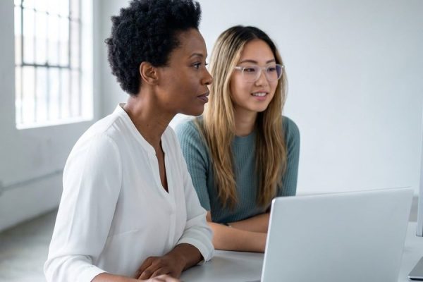 This article explains how playing online games with friends — especially cooperative and social titles — can improve memory, attention, processing speed, and ex...