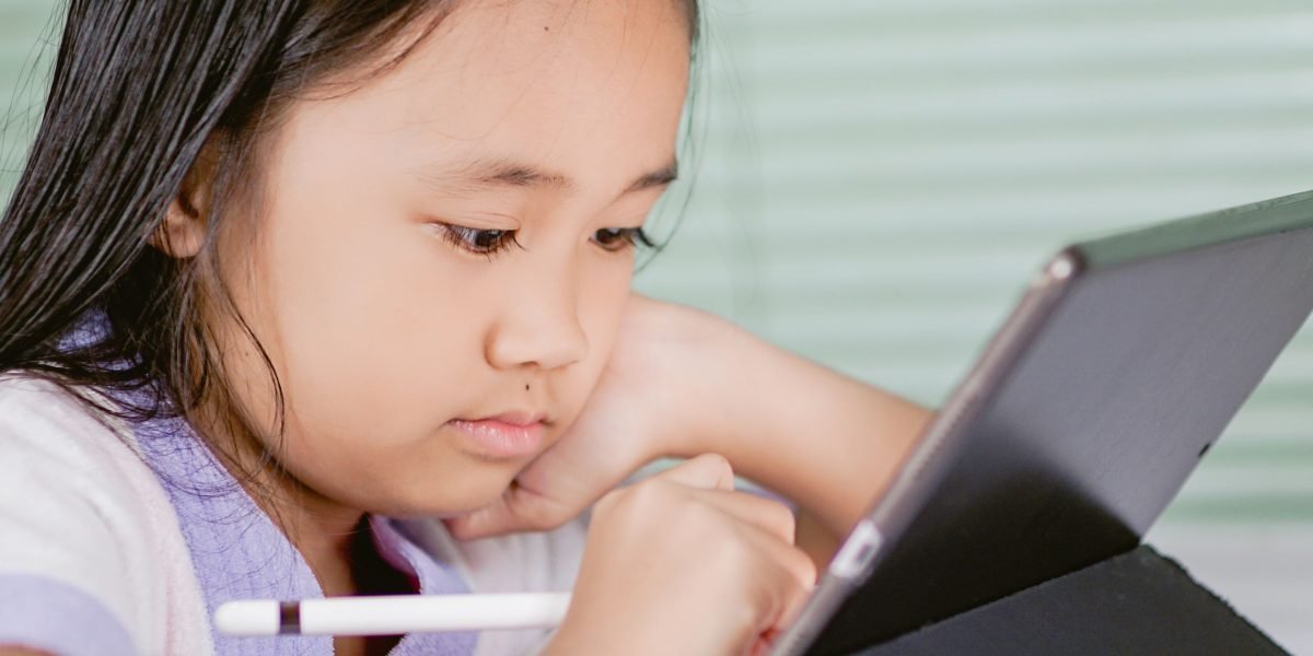 This article explains how modern memory apps work, why they matter, and how to choose one that truly improves recall. It covers the core science—spaced repetiti...