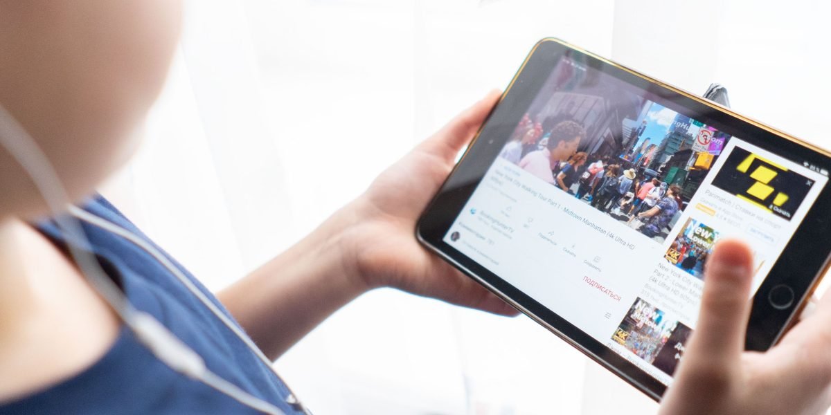 This article explains how modern digital spelling games use cognitive science—especially spaced repetition and active recall—to improve memory retention for lea...