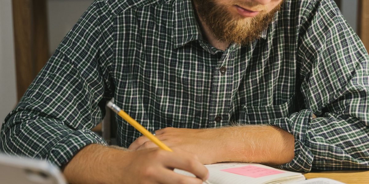 Deep focus and attention are key to activating brain plasticity and enhancing learning.